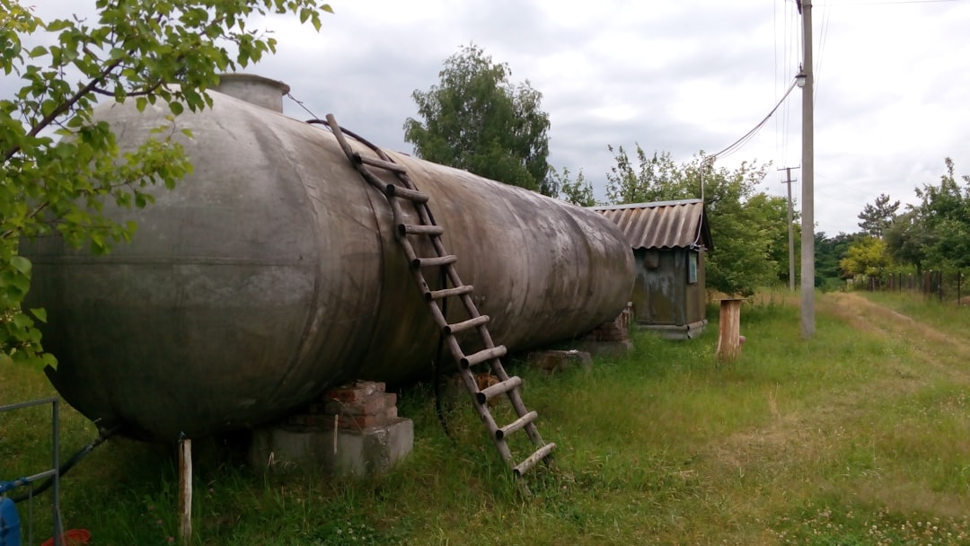 how to refill a bbq propane tank?
